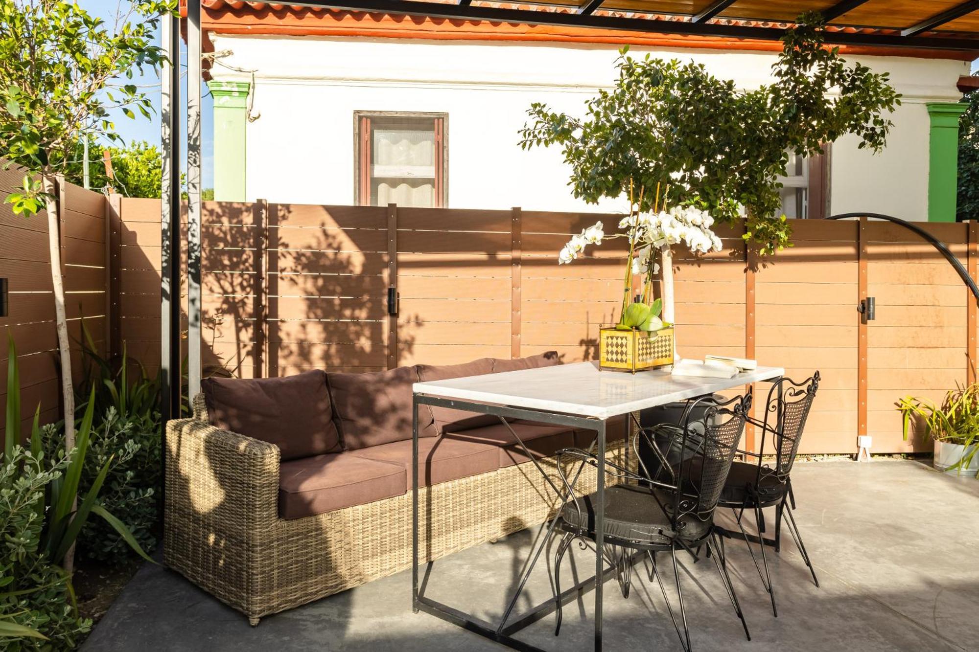 Villy'S Comfort Zone Apartments Kalamata Exterior foto